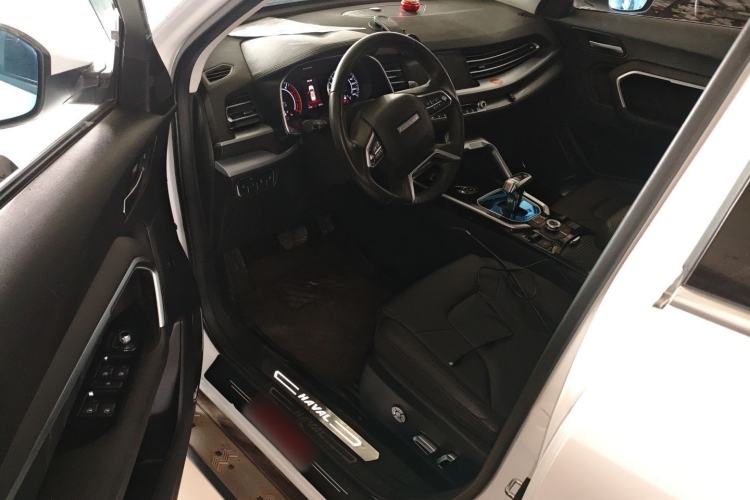 Used Haval H6 2017 Red-Label 1.3T Automatic Two-Wheel Drive ZhiShang Model Driver Seat