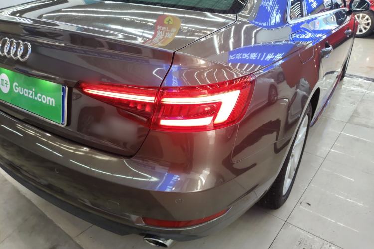 Used Audi A4L 2017 Plus 40 TFSI Ambition Model Right Rear Taillight