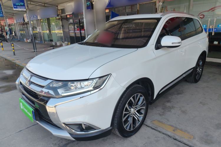 Used Mitsubishi Outlander 2018 2.0L Two-Wheel Drive Glory Edition 5 Seats