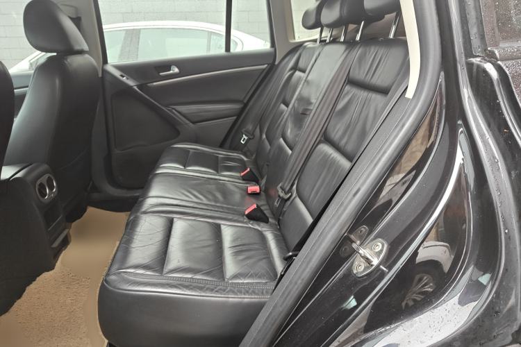 Used Volkswagen Tiguan 2015 1.8TSI Automatic Two-Wheel Drive Comfort Edition Left Rear Seat