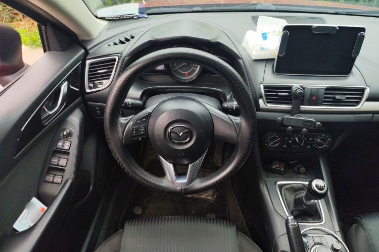 Used Mazda 3 Axela 2016 Sedan 1.5L Manual Comfort Model Steering Wheel