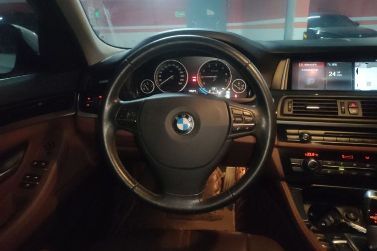 Used BMW 5 Series 2015 520i Elegant Edition