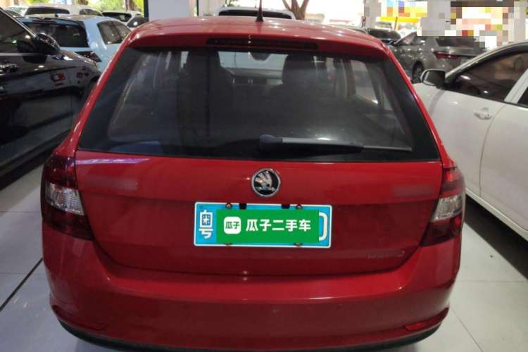 Used Skoda Rapid Spaceback 2014 1.6L Automatic Enjoyment Edition