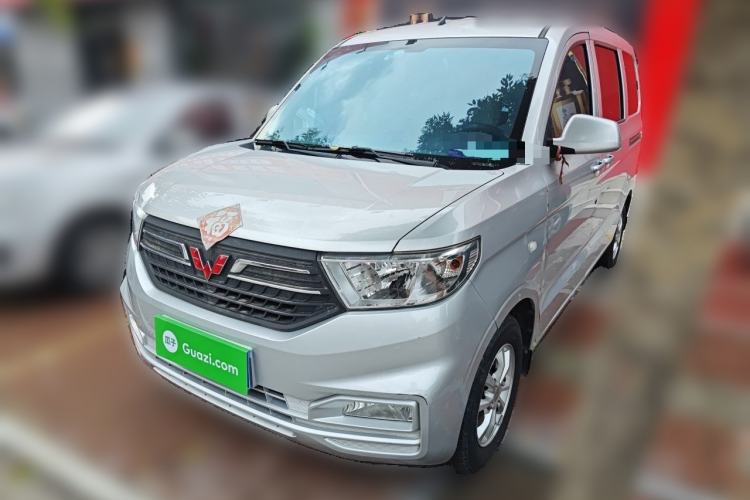 Used Wuling Hongguang V 2019 1.5L Jingqu Version China VI LAR