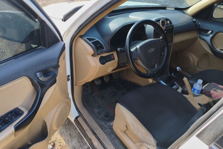 Used Chery Tiggo 2012 Elite Edition 1.6S Manual Luxury Model Driver Seat