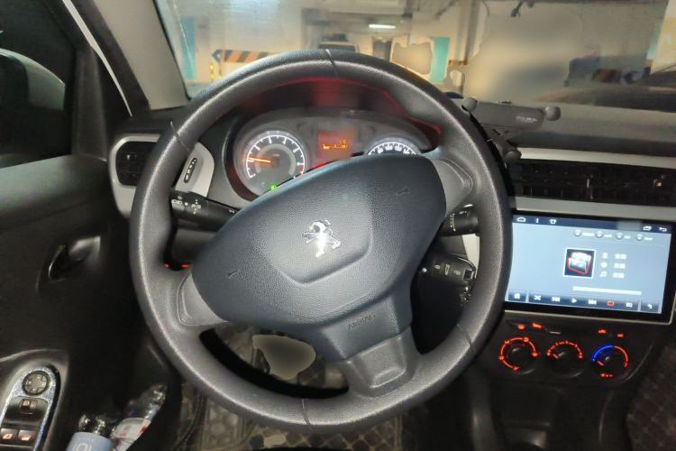 Used Peugeot 301 2014 1.6L Manual Comfort Edition Steering Wheel