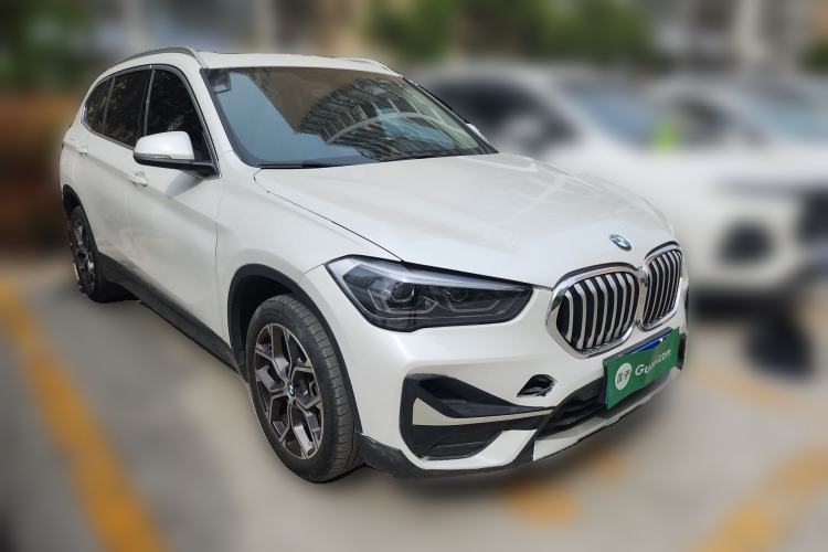 Used BMW X1 2022 sDrive25Li Leading Model Front Right 45 Deg