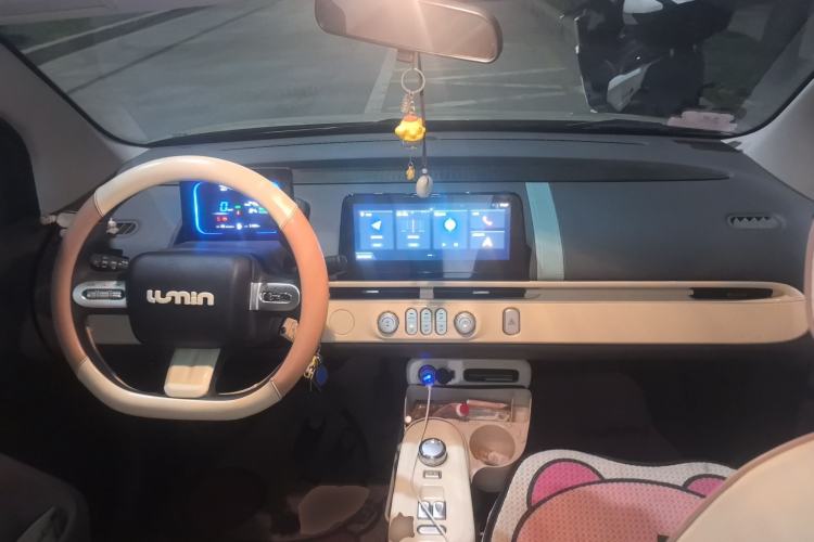 Used CHANGAN NEVO Lumin 2023 301km Honey Dew Edition
