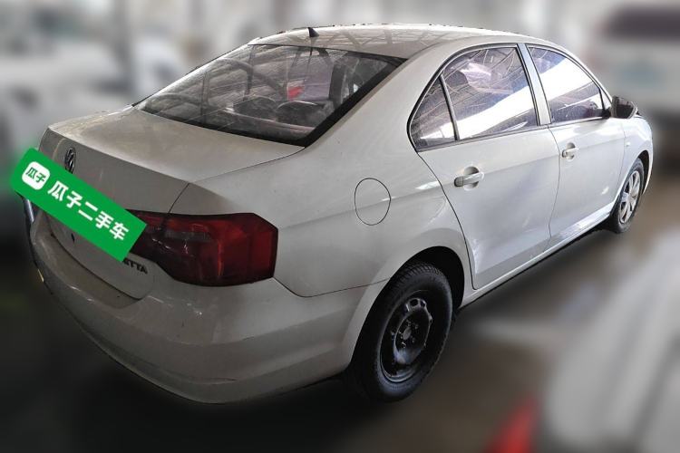 Used Volkswagen Jetta 2013 1.6L Manual Fashion Edition
