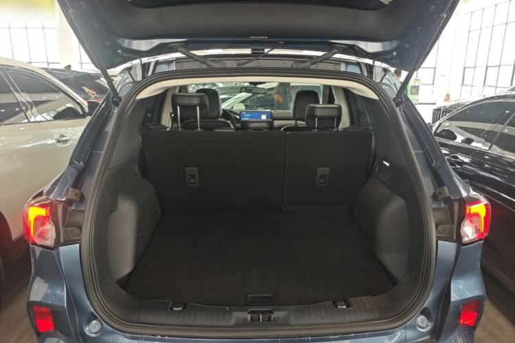 Used Ford Escape 2020 EcoBoost 245 Two-Wheel-Drive Titanium Edition Trunk