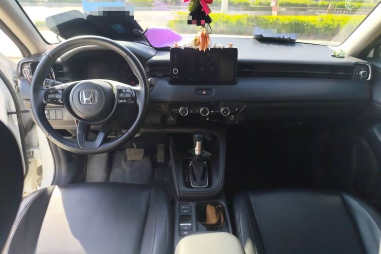 Used Honda XR-V 2023 Facelift 1.5L CVT Trend Edition Center Console