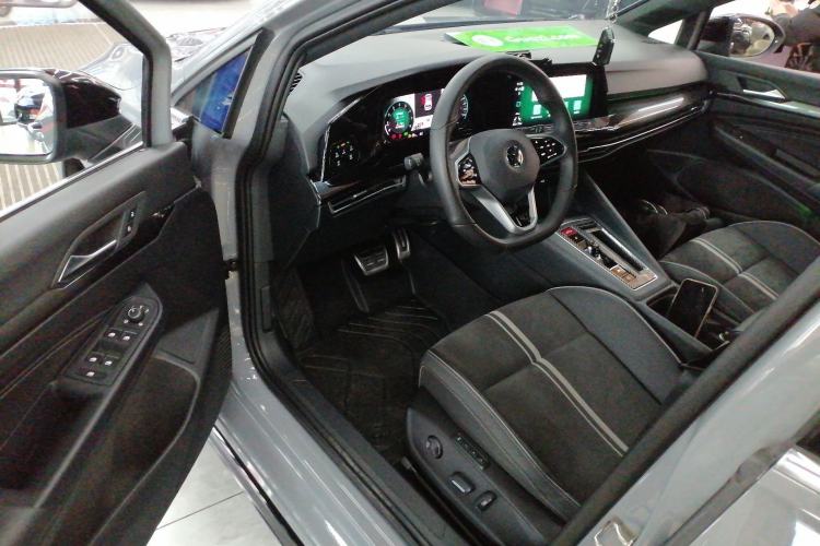 Used Volkswagen Golf 2023 Facelift 280TSI DSG R-Line Lite