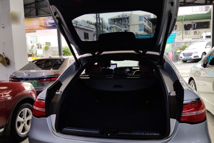 Used Mercedes-Benz GLC Coupe 2017 GLC 200 4MATIC Coupe SUV
