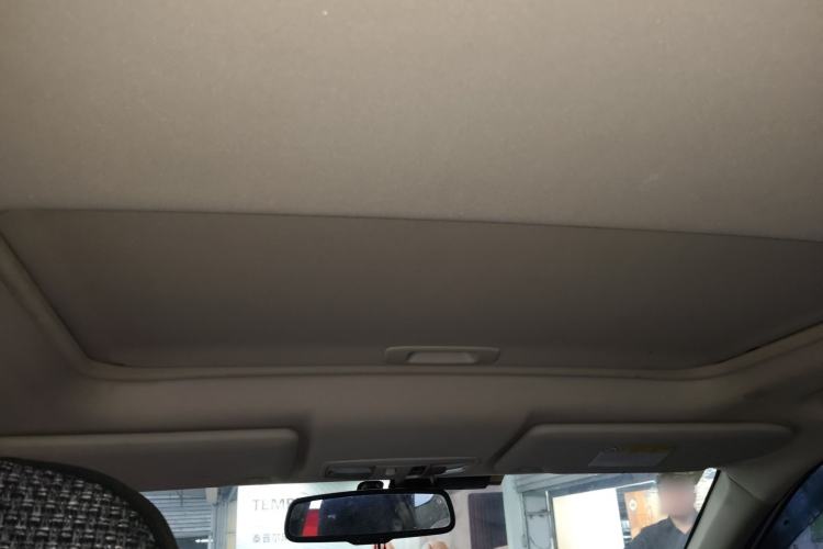 Used Mitsubishi Outlander 2016 2.4L 4x4 Elite Edition 7-Seater Headliner