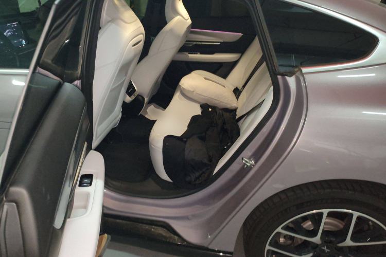 Used XPeng P7 2024 P7i 550 Max Left Rear Seat