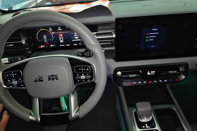 Used BAIC Off-Road BJ40 Electric Drive 2025 Advanced Edition
