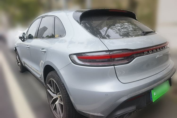 Used Porsche Macan 2024 Macan 2.0T Rear Left 45 Deg