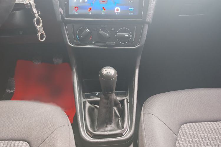 Used Volkswagen Santana 2019 1.5L Manual Fashion Edition China VI Standard Gear Lever