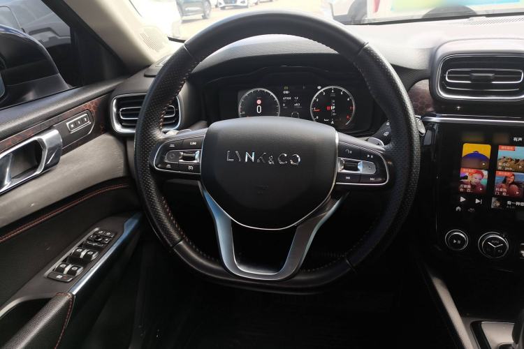 Used Lynk & Co 02 2019 High-Energy Edition 2.0T Automatic Two-Wheel Drive Shine Pro Edition China VI Standard
