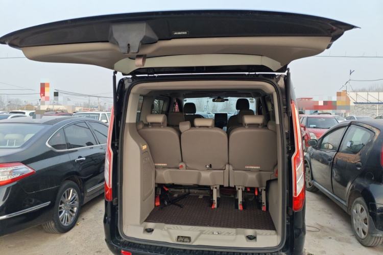 Used Ford Tourneo Custom 2017 2.0T Automatic Elite Edition Trunk