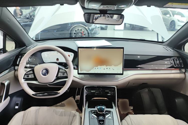 Used BYD Tang New Energy 2025 DM-i 115KM Prestige Model Center Console