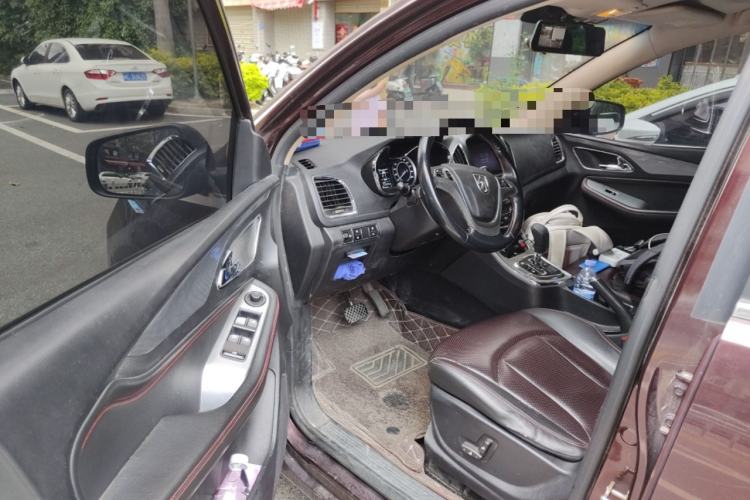 Used Baojun 560 2016 1.8L iAMT Luxury Model Driver Seat