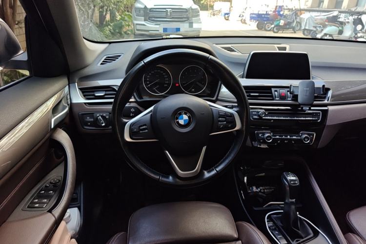 Used BMW X1 New Energy 2018 xDrive25Le Luxury Model Steering Wheel