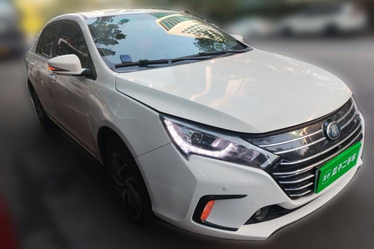 Used BYD Qin New Energy 2018 Qin EV450 Smart Connect Prestige Model
