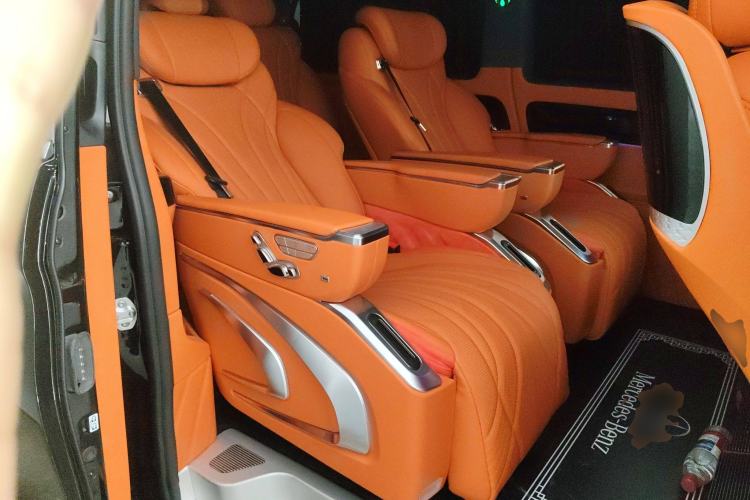 Used Mercedes-Benz Vito 2024 2.0T Elite Version 8 Seats