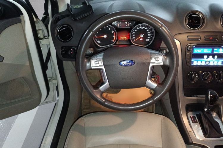 Used Ford Mondeo 2013 2.3L Fashion Edition Steering Wheel