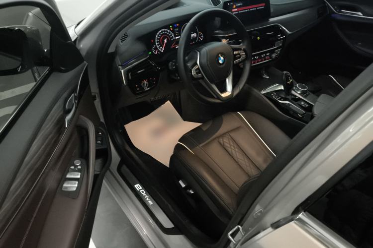 Used BMW 5 Series New Energy 2019 530Le Luxury Package Driver Seat