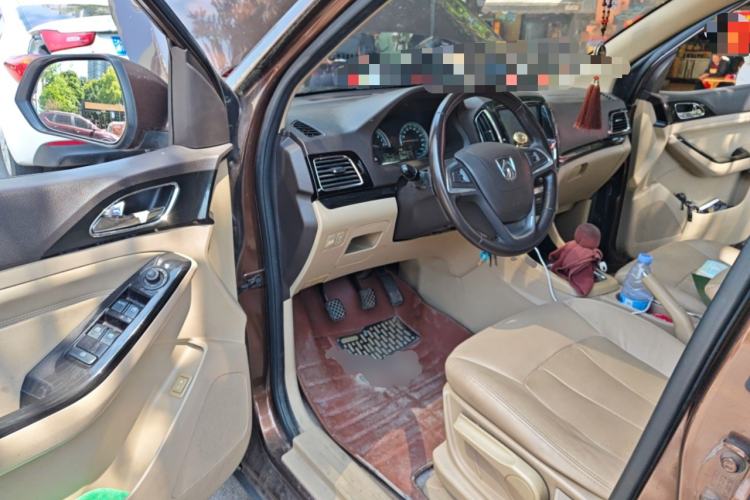 Used Baojun 730 2014 1.5L Manual Luxury Navigation ESP Version 7 Seats Driver Seat