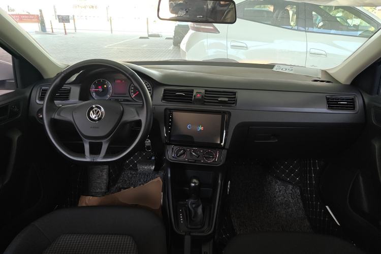 Used Volkswagen Santana 2021 1.5L Automatic Fashion Edition Center Console
