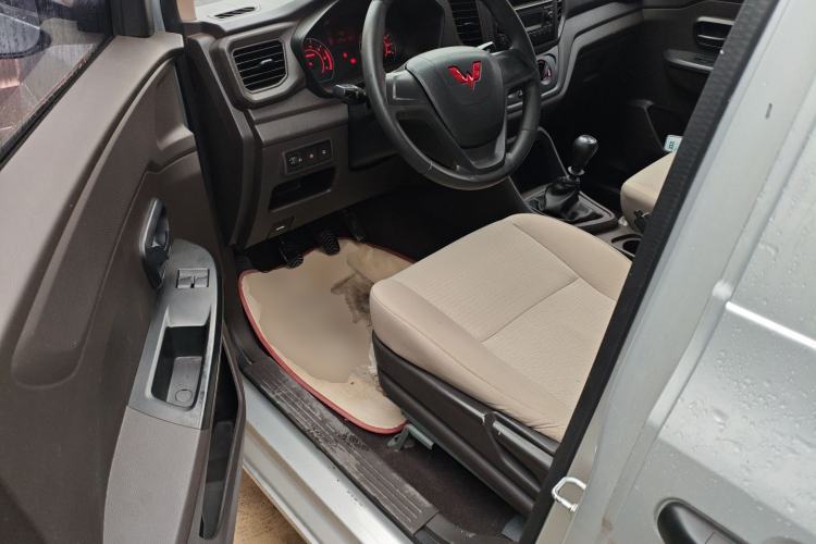 Used Wuling Hongguang V 2021 1.5L Jingqu Version LAR