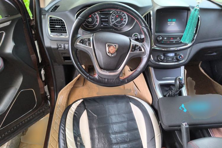 Used Baojun 560 2016 1.5T Manual Luxury Model
