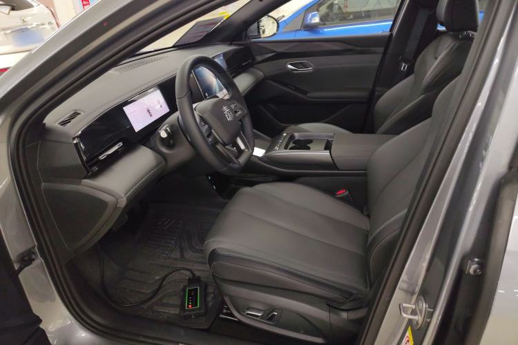 Used BYD Qin L 2025 EV 470KM Leading Edition
