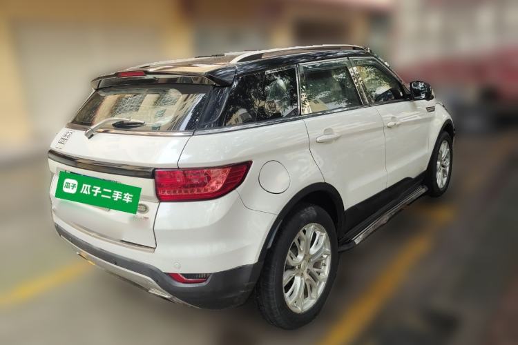 Used Land X7 2015 2.0T Panoramic Prestige Edition