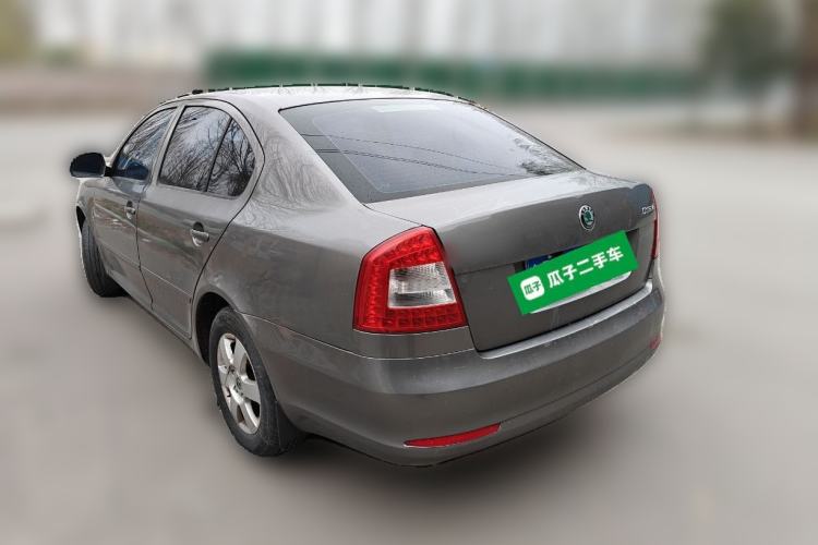 Used Skoda Octavia 2013 1.6L Manual Eado Edition
