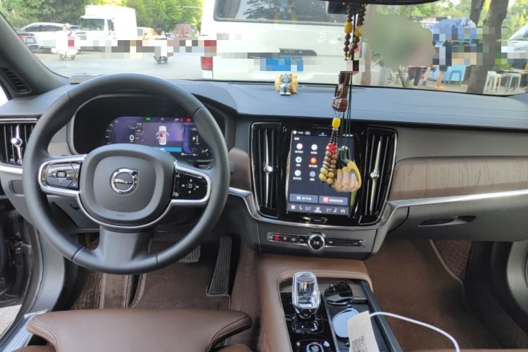 Used Volvo S90 2023 B5 Zhiyuan Luxury Edition