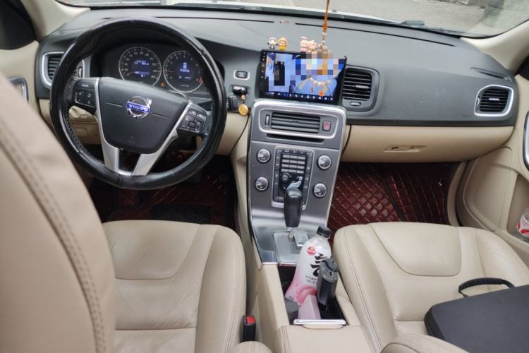 Used Volvo S60 2011 2.0T Zhiya Edition