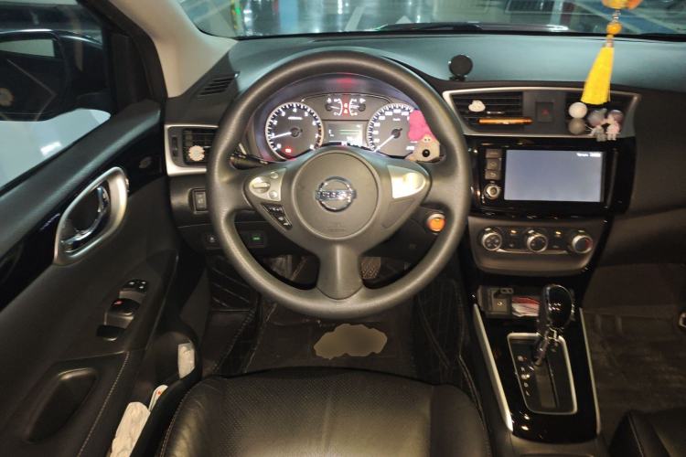 Used Nissan Sylphy 2016 1.6XV CVT Smart Enjoyment Version Steering Wheel