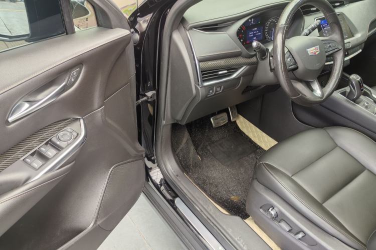 Used Cadillac XT4 2018 28T Two-Wheel Drive Luxury Sport Model
