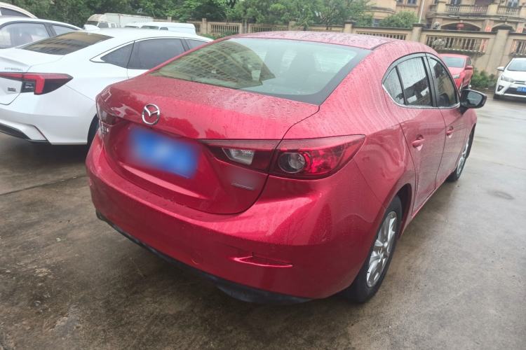 Used Mazda 3 Axela 2014 Sedan 1.5L Automatic Luxury Model