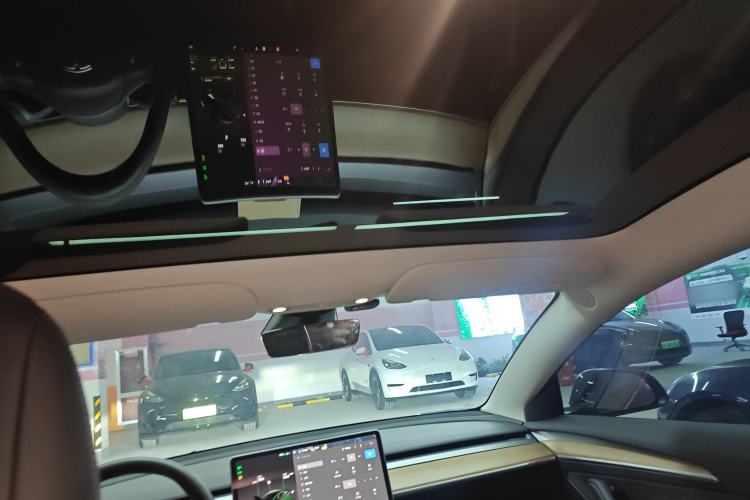 Used Tesla Model 3 2022 Rear-Wheel-Drive Version Headliner