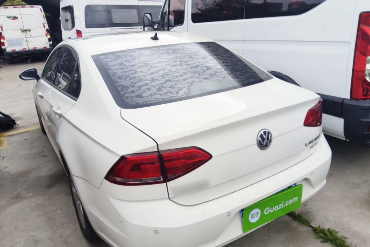 Used Volkswagen Lamando 2017 230TSI DSG Fashion Edition Rear Left 45 Deg