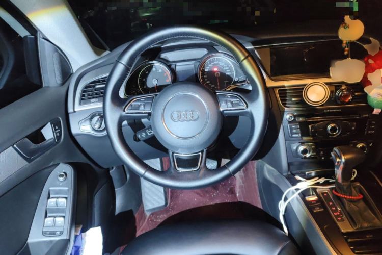 Used Audi A5 2014 Sportback 45 TFSI Steering Wheel