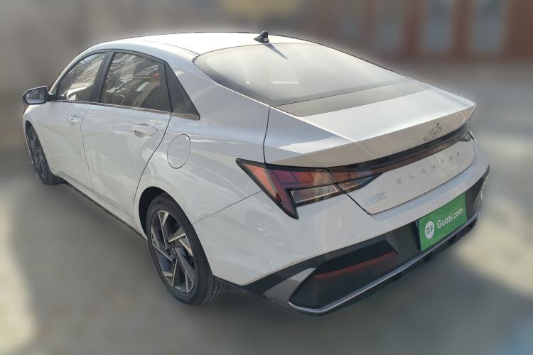 Used Hyundai Elantra 2023 1.5L CVT LUX Prestige Edition