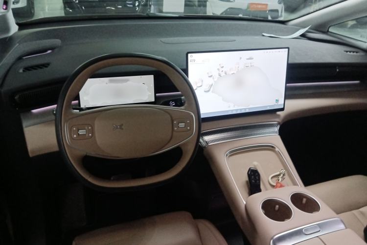 Used XPeng X9 2024 702 Ultra-Long Range Pro
