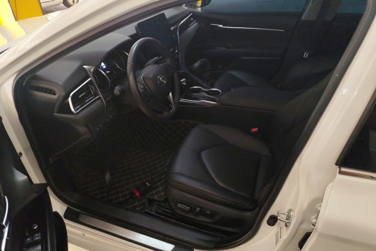 Used Toyota Camry 2021 2.0G Luxury Edition Left Front Seat