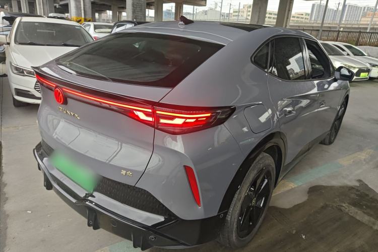 Used Volkswagen ID.UNYX 2024 Pro Long-Range Version